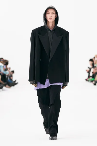 Look 46